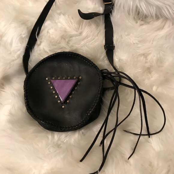 Round crossbody - Picture 2 of 4